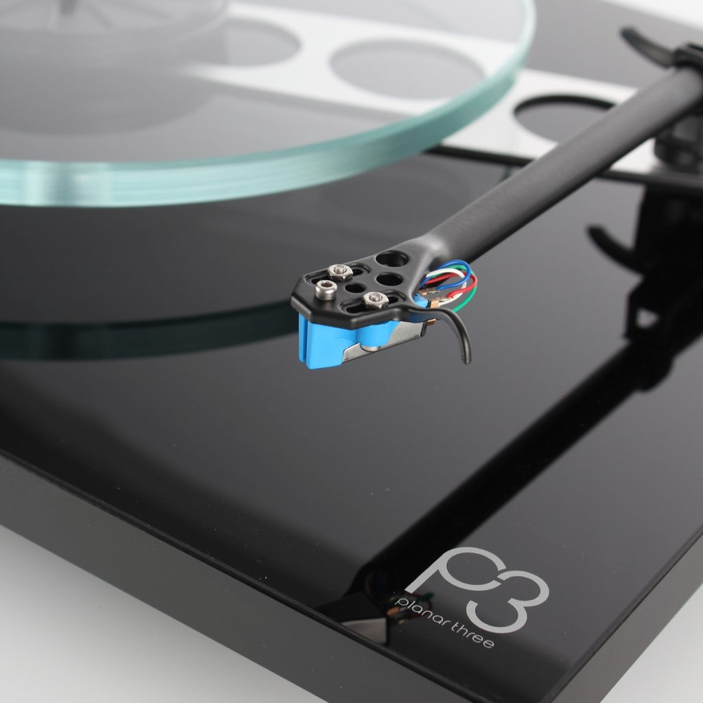 Rega Planar 3 with Elys 2 fitted