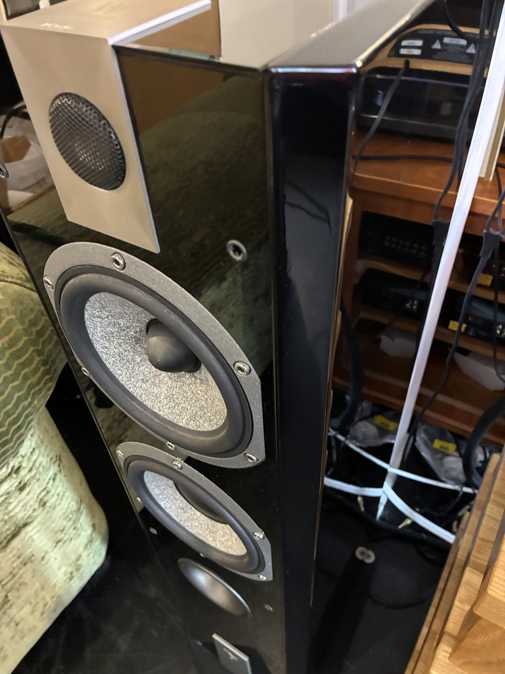 Pre Loved Focal Chorus V 816W loudspeakers UK Special Edition in super gloss black