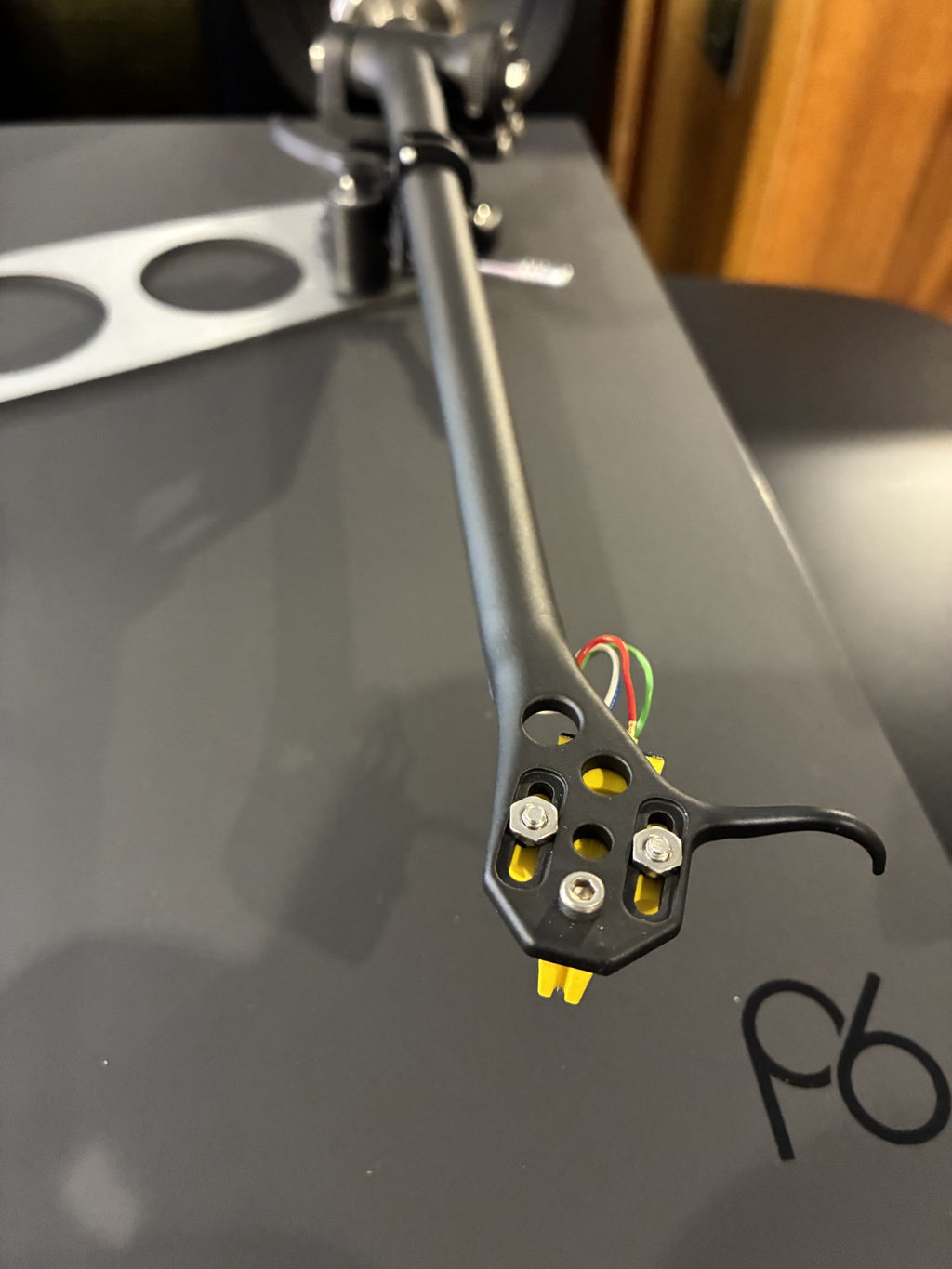 Pre Loved Planar 6 turntable with Exact cartridge