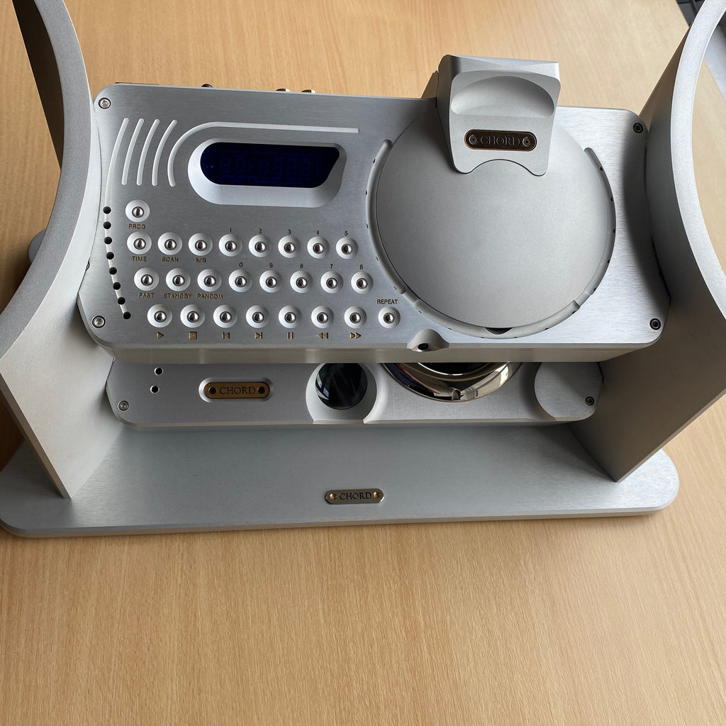 Pre loved Chord QBD76 DAC and matching Chord CD transport with Chord stand