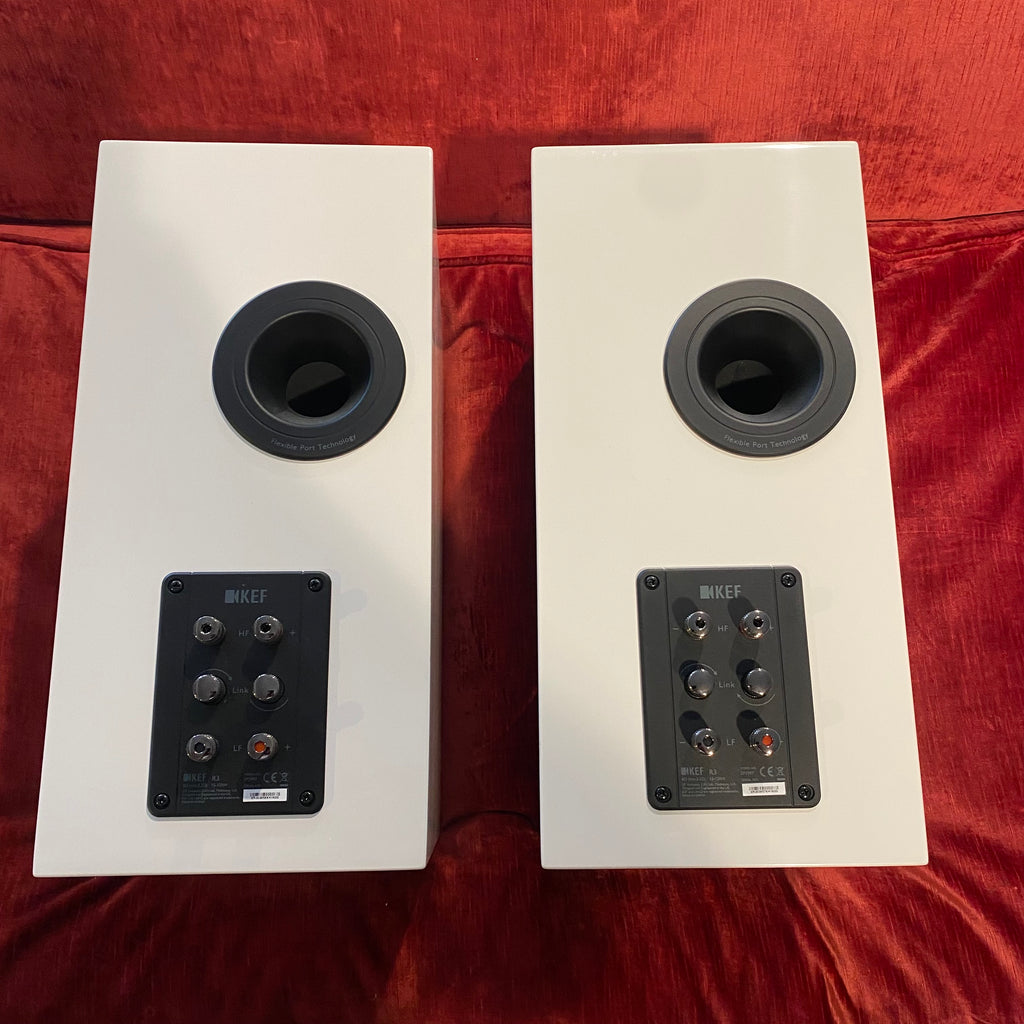Pre loved KEF R3 White