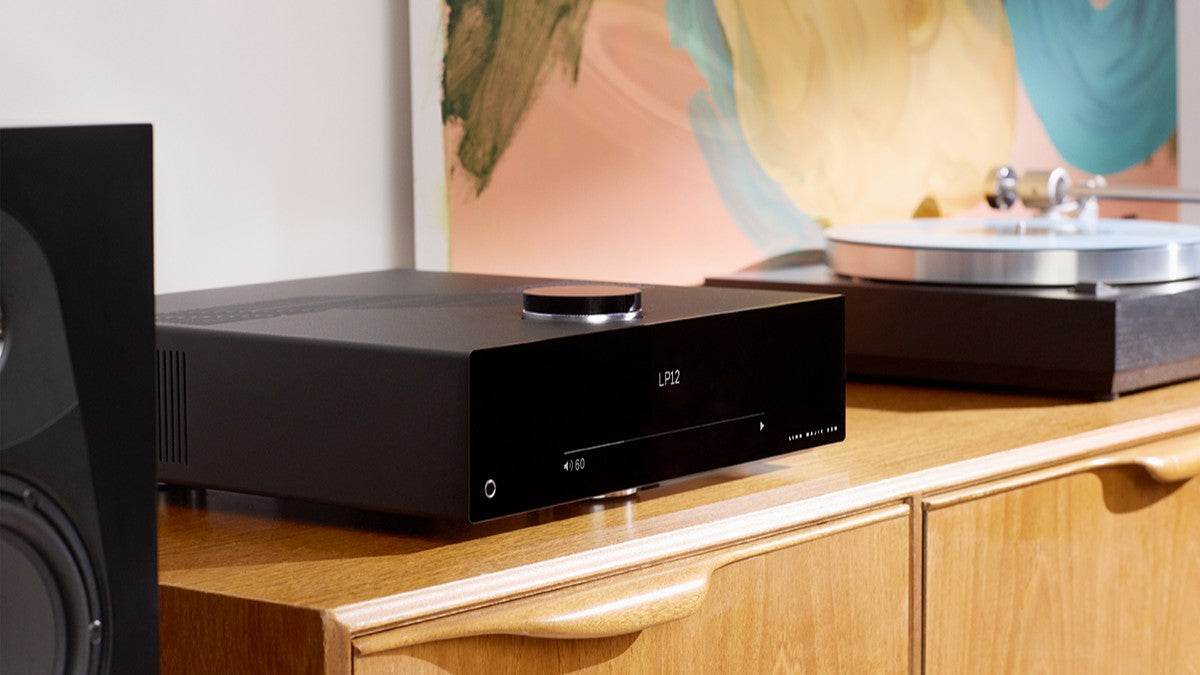 Linn Majik System One, Streamer amplifier loudspeakers and turntable option.