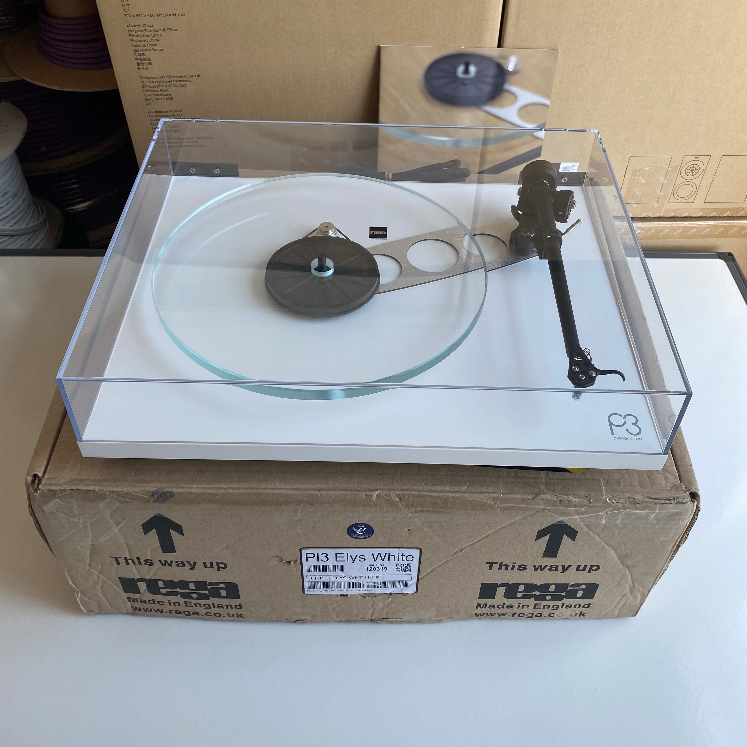 Pre loved Rega Planar 3 Elys white