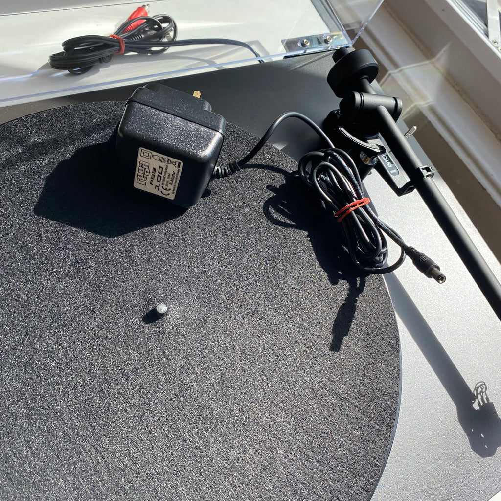 Pre loved Rega Planar 1 black