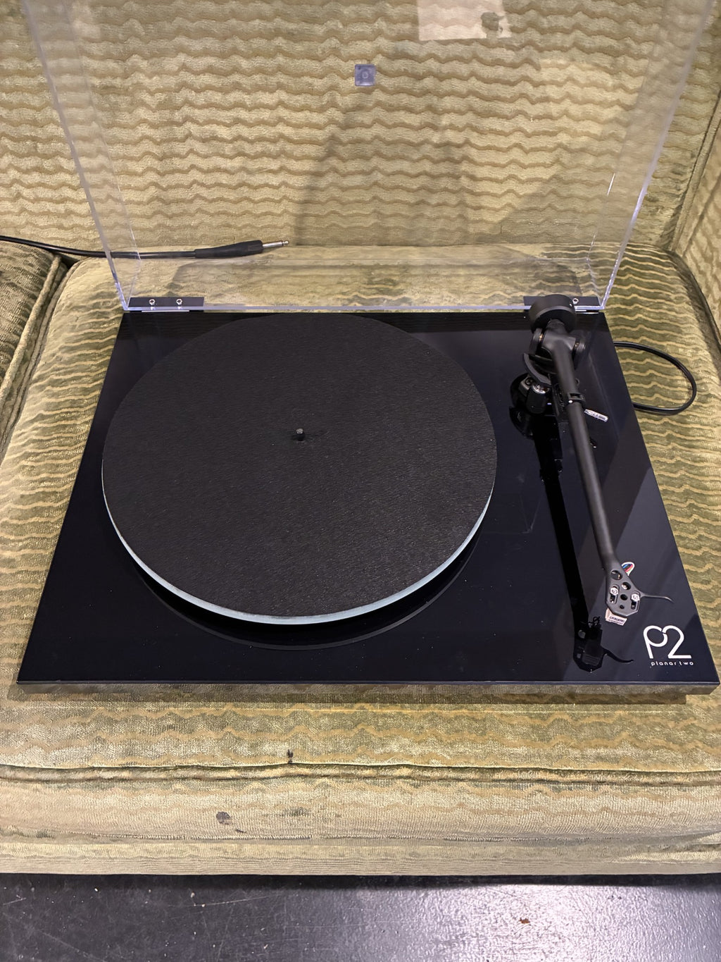 Pre loved Rega Planar 2 in black