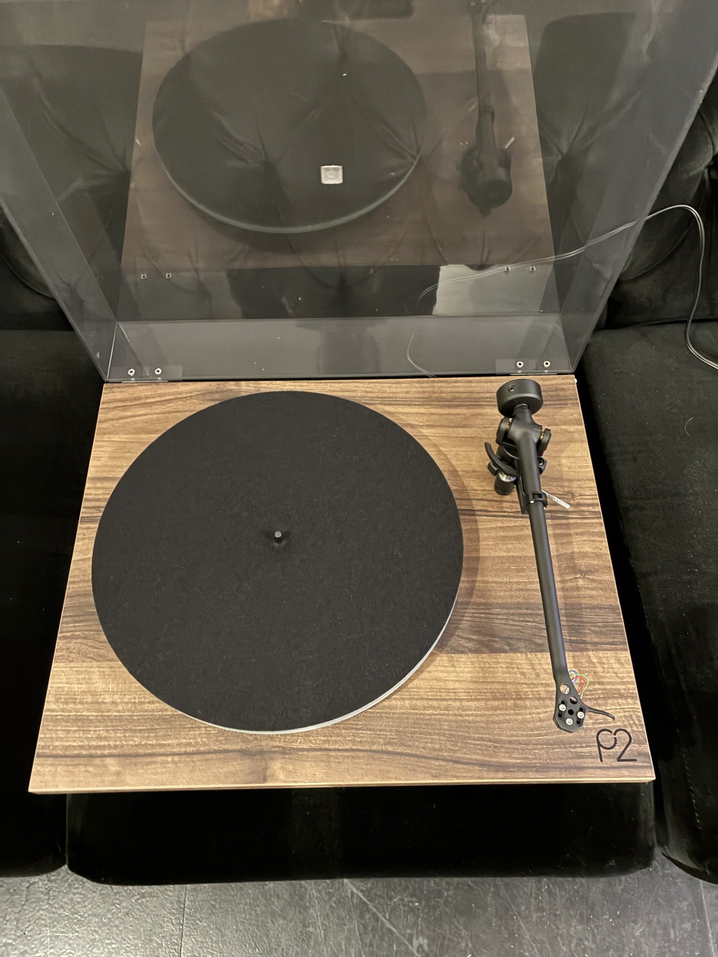 Pre Loved beautiful Rega Planar 2 in Walnut with Nd3 cartridge